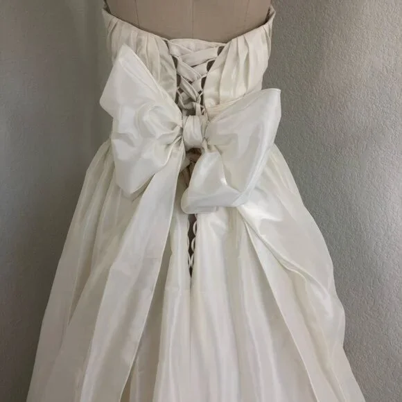 Maggie Sottero Sweetheart Lace Up Jeweled Bead Bustle Train Wedding Dress - Picture 6 of 14